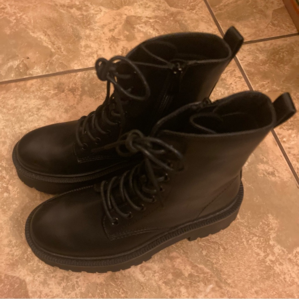 Dream Pairs Combat Boots Size 6 Black Chunky Sole Zip Gothic Punk Grunge Emo